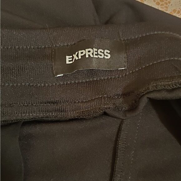 Express Drawstring Waistband Ankle Pants - Picture 5 of 8